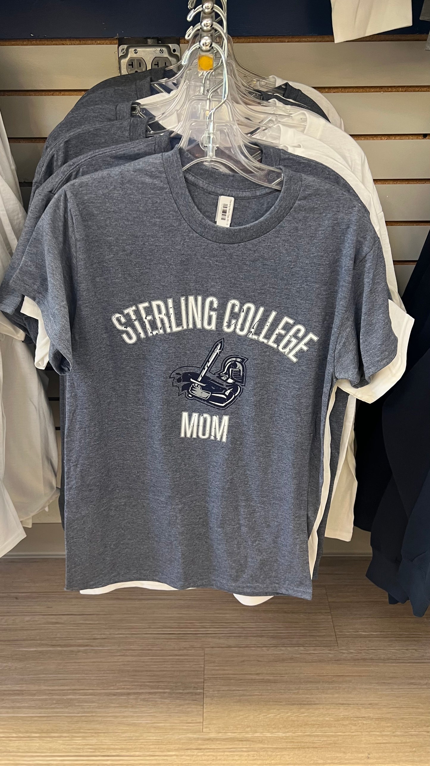 Sterling Mom Tee '25
